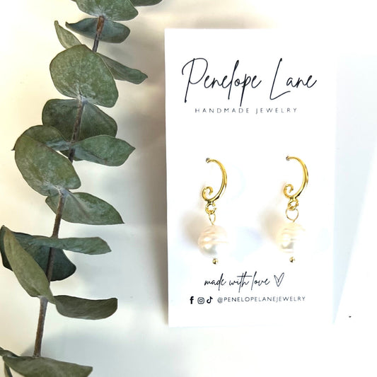 Pearl Freshwater Gold Dangle Earrings